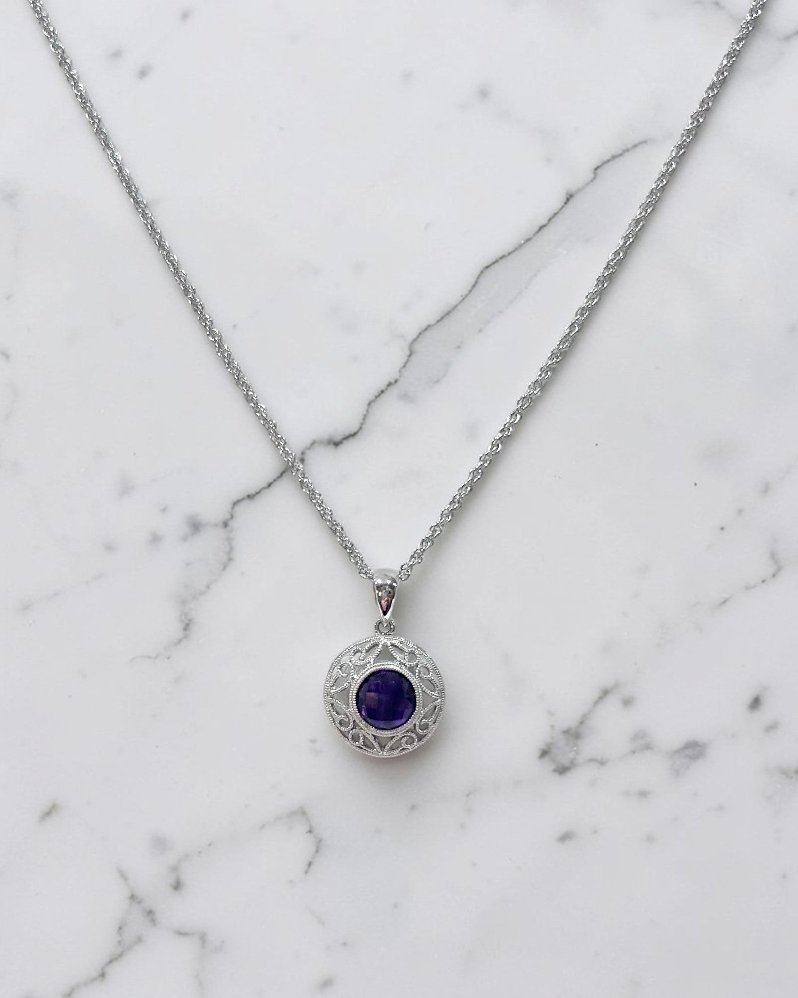 White Gold Amethyst Pendant Necklace